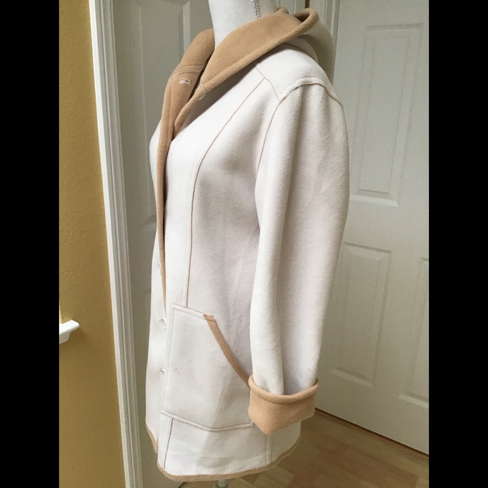 Susan Graver Ivory Polar Fleece Coat & Camel Trim. - Picture 2 of 9